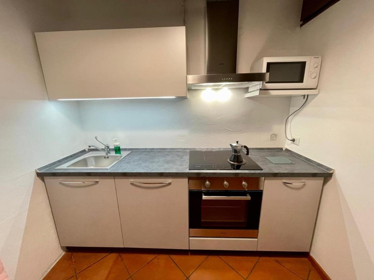 Sottoriva 12 City Center Large Apartment Verona Exterior photo