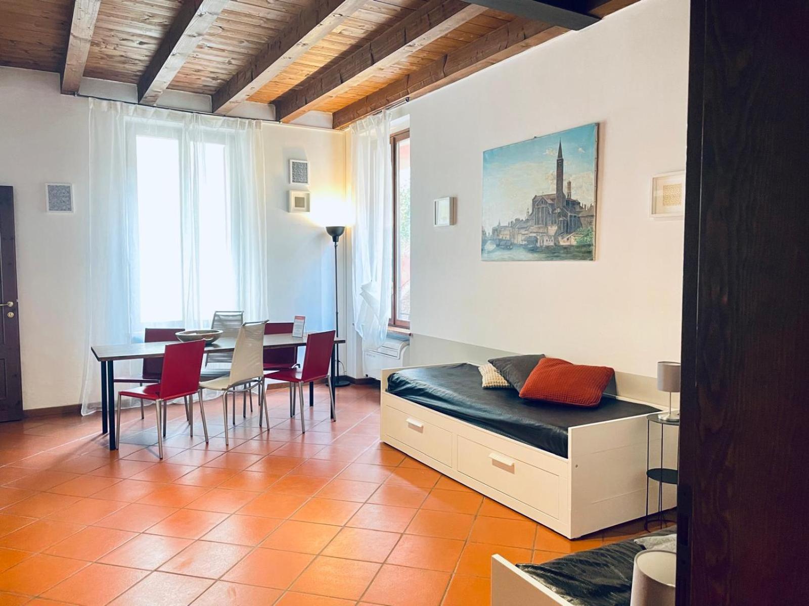 Sottoriva 12 City Center Large Apartment Verona Exterior photo
